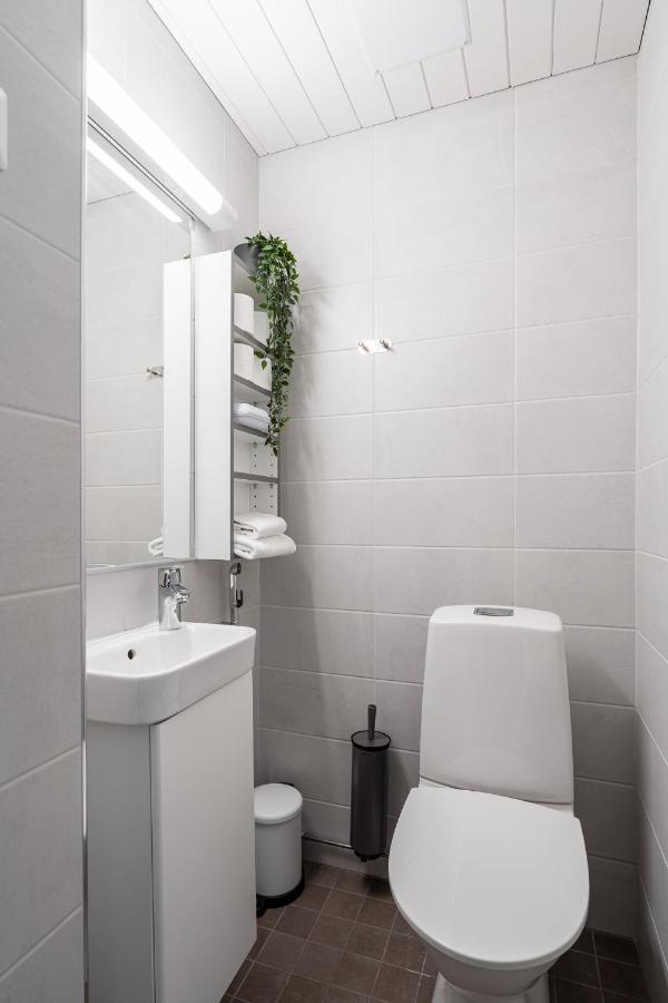 "Penthouse" - Renovated 1Br Apt With Sauna & 60M2 Private Terrace, Hosted By 2Ndhomes Тампере Екстериор снимка