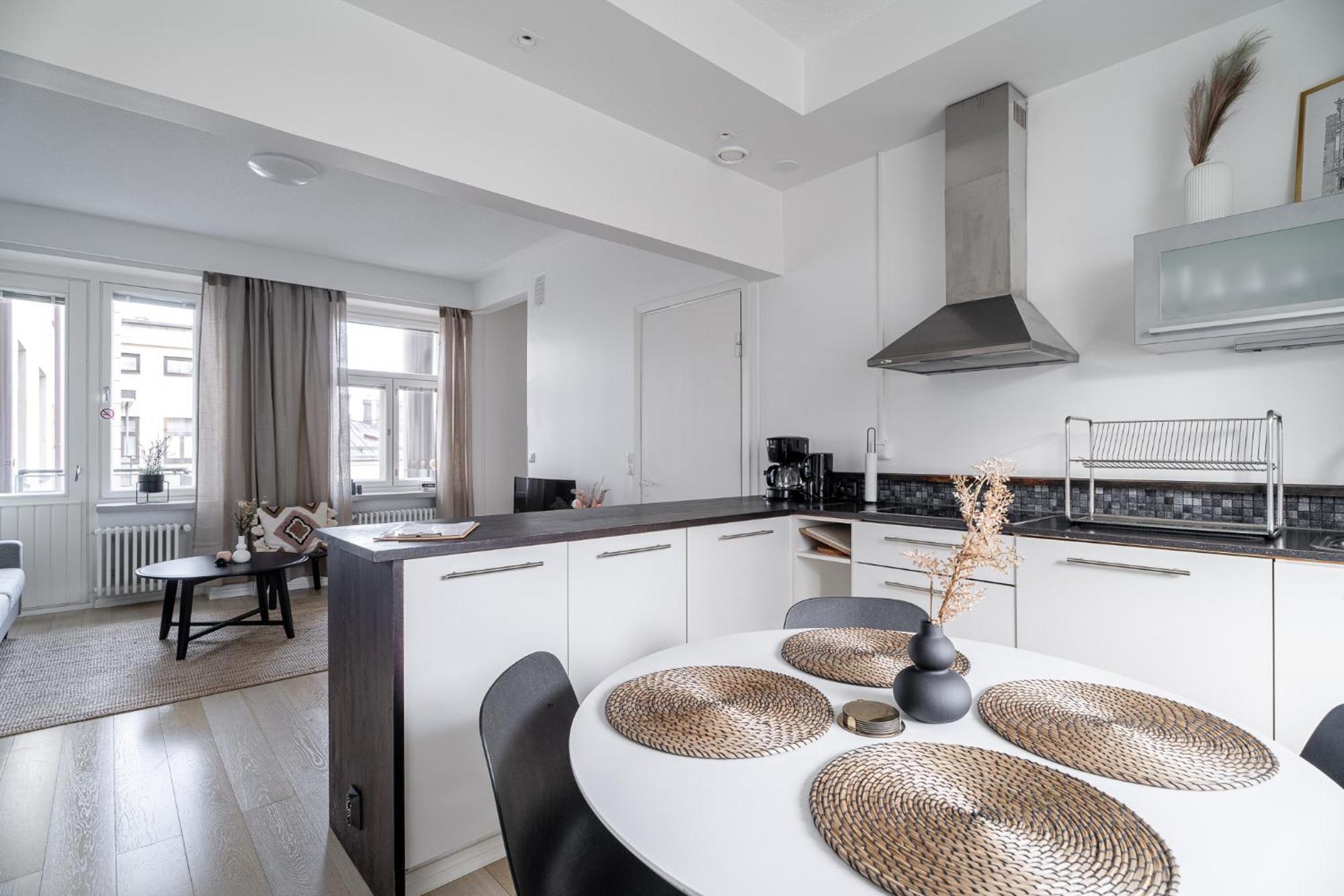 "Penthouse" - Renovated 1Br Apt With Sauna & 60M2 Private Terrace, Hosted By 2Ndhomes Тампере Екстериор снимка